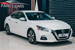 نيسان ألتيما